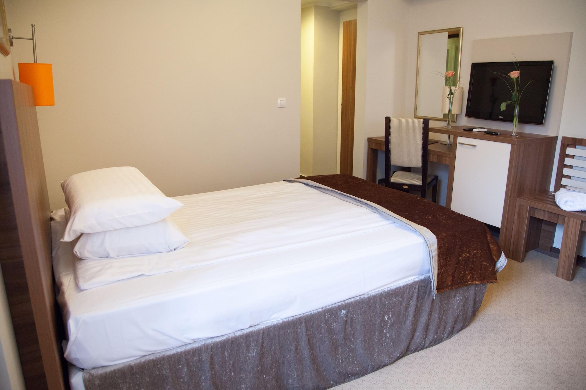 Hotel Ambasador